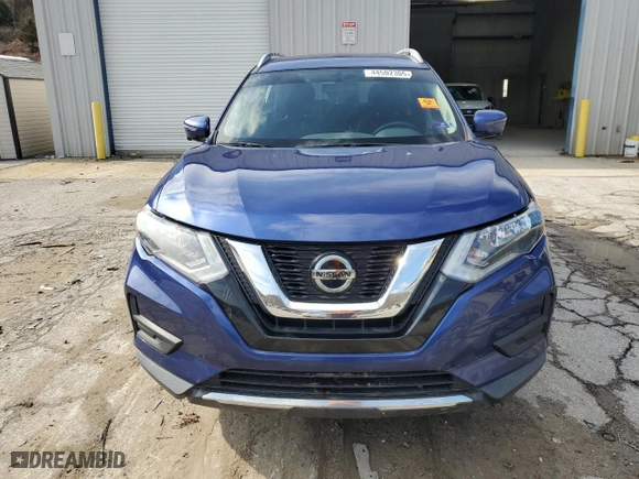 2018 Nissan Rogue SV with VIN KNMAT2MV7JP603159, listed as a Copart auction lot 44502305 with 104,571 mi miles and Salvage Title. Bid and sale history available at carsss.com. Image 5.