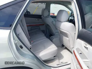 2004 Lexus RX 330 with VIN 2T2HA31U04C038483, listed as a IAAI auction lot 42025073 with 128,047 mi miles. Bid and sale history available at carsss.com. Image 8.