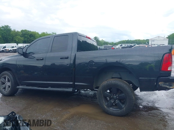 2017 Ram 1500 ST z VIN 1C6RR7FG3HS560371, wystawiony jako IAAI lot #42325044 z przebiegiem 103 660 mil mil oraz . Historia ofert i sprzedaży dostępna na DreamBid. Obrazek 14.