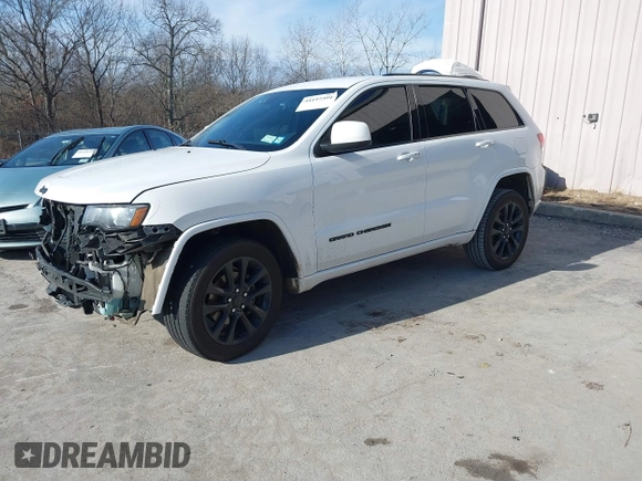 2017 Jeep Grand Cherokee Altitude z VIN 1C4RJFAG2HC910925, wystawiony jako IAAI lot #41790099 z przebiegiem 149 360 mil mil oraz . Historia ofert i sprzedaży dostępna na DreamBid. Obrazek 2.