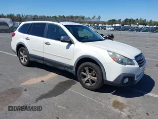 2014 Subaru Outback 2.5i Limited with VIN 4S4BRBPC9E3255693, listed as a IAAI auction lot 42134200 with 262,009 mi miles. Bid and sale history available at carsss.com. Image 1.