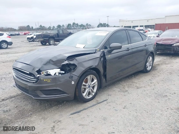 2018 Ford Fusion SE with VIN 3FA6P0HD5JR200165, listed as a IAAI auction lot 41492890 with 90,312 mi miles. Bid and sale history available at carsss.com. Image 2.