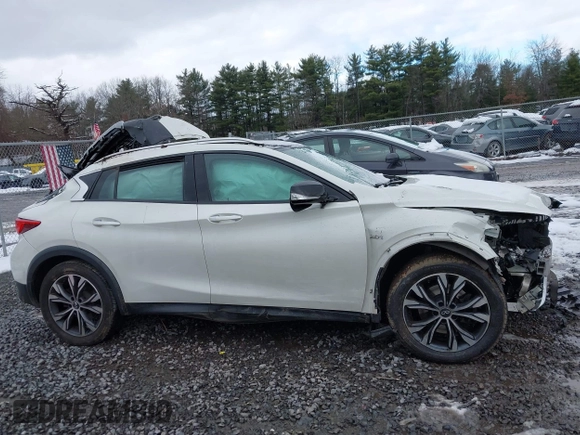 2017 Infiniti QX30 Premium with VIN SJKCH5CR5HA030269, listed as a IAAI auction lot 40977881 with 54,891 mi miles and . Bid and sale history available at DreamBid. Image 13.