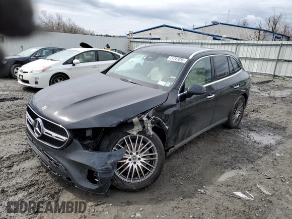 2024 Mercedes-Benz GLC 300 z VIN W1NKM4HBXRF129263, wystawiony jako Copart lot #51747035 z przebiegiem 15 898 mil mil oraz Szkoda całkowita • Salvage title. Historia ofert i sprzedaży dostępna na DreamBid. Obrazek 1.