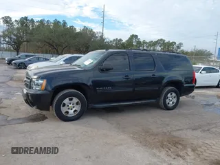 2010 Chevrolet Suburban Commercial with VIN 1GNUKHE38AR190423, listed as a IAAI auction lot 41361377 with 215,187 mi miles and . Bid and sale history available at DreamBid. Image 14.