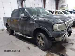 2004 Ford F-150 XLT with VIN 1FTPW14584KB43877, listed as a IAAI auction lot 41092424 with 237,990 mi miles. Bid and sale history available at carsss.com. Image 1.