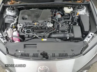 2025 Toyota Camry LE z VIN 4T1DAACKXSU554669, wystawiony jako Copart lot #55768925 z przebiegiem 1 830 mil mil oraz Szkoda całkowita • Salvage title. Historia ofert i sprzedaży dostępna na DreamBid. Obrazek 11.