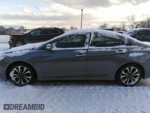 2014 Hyundai Sonata SE with VIN 5NPEC4AC9EH902931, listed as a IAAI auction lot 41594115 with 50,221 mi miles and . Bid and sale history available at DreamBid. Image 14.