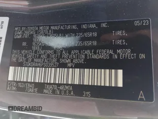2023 Toyota Highlander L z VIN 5TDKDRAH6PS039527, wystawiony jako IAAI lot #42165200 z przebiegiem 27 350 mil mil oraz . Historia ofert i sprzedaży dostępna na DreamBid. Obrazek 9.