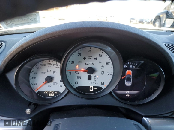 2018 Porsche 718 Boxster S z VIN WP0CB2A82JS229275, wystawiony jako Copart lot #36833274 z przebiegiem 22 752 mil mil oraz . Historia ofert i sprzedaży dostępna na DreamBid. Obrazek 9.