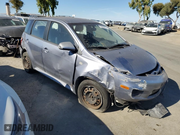 2006 Scion xA z VIN JTKKT624465014796, wystawiony jako Copart lot #70084474 z przebiegiem 156 493 mil mil oraz Szkoda całkowita • Salvage title. Historia ofert i sprzedaży dostępna na DreamBid. Obrazek 4.