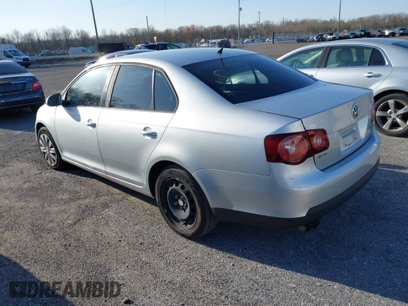 2009 Volkswagen Jetta S z VIN 3VWJM71K09M041494, wystawiony jako IAAI lot #41863110 z przebiegiem Nie podano mil oraz . Historia ofert i sprzedaży dostępna na DreamBid. Obrazek 3.