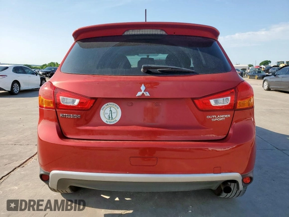 2016 Mitsubishi Outlander ES z VIN JA4AP3AU4GZ054100, wystawiony jako Copart lot #55767405 z przebiegiem 111 901 mil mil oraz Szkoda całkowita • Salvage title. Historia ofert i sprzedaży dostępna na DreamBid. Obrazek 6.