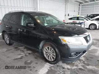 2016 Nissan Pathfinder S with VIN 5N1AR2MN9GC621480, listed as a IAAI auction lot 42241487 with 159,306 mi miles and . Bid and sale history available at DreamBid. Image 1.