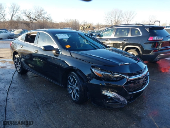 2024 Chevrolet Malibu RS with VIN 1G1ZG5ST5RF135890, listed as a IAAI auction lot 41330910 with 13,305 mi miles. Bid and sale history available at carsss.com. Image 1.