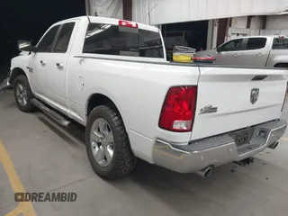 2017 Ram 1500 SLT z VIN 1C6RR6GTXHS547882, wystawiony jako IAAI lot #41959516 z przebiegiem 85 524 mil mil oraz . Historia ofert i sprzedaży dostępna na DreamBid. Obrazek 3.