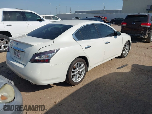 2014 Nissan Maxima SV with VIN 1N4AA5AP8EC460884, listed as a IAAI auction lot 42030564 with 189,108 mi miles and . Bid and sale history available at DreamBid. Image 4.
