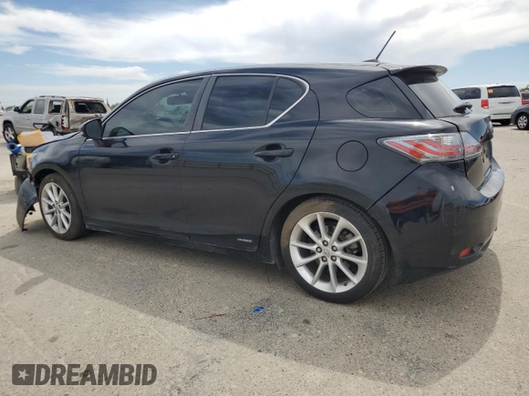 2013 Lexus CT 200h z VIN JTHKD5BH2D2124504, wystawiony jako Copart lot #52813895 z przebiegiem 116 394 mil mil oraz Szkoda całkowita • Salvage title. Historia ofert i sprzedaży dostępna na DreamBid. Obrazek 2.
