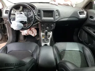 2019 Jeep Compass Latitude с VIN 3C4NJCBB2KT832772, выставлен на аукционе Copart как лот 58739615 с пробегом 116 665 миль миль и Списание • Salvage title. История ставок и продаж доступна на DreamBid. Изображение 8.