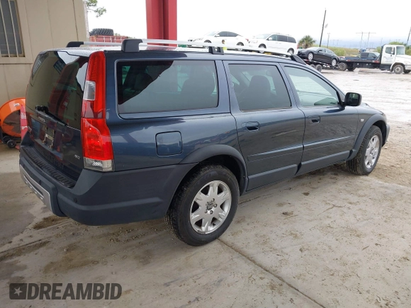 2006 Volvo XC70 with VIN YV4SZ592361239686, listed as a IAAI auction lot 41412262 with 89,110 mi miles. Bid and sale history available at carsss.com. Image 4.