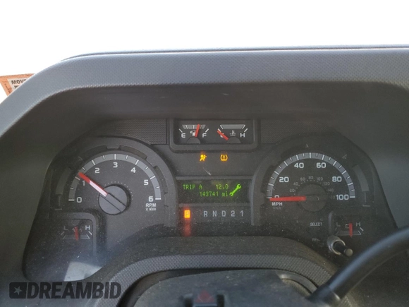 2014 Ford Econoline Passenger XL z VIN 1FBSS3BL3EDB20939, wystawiony jako Copart lot #43781415 z przebiegiem 143 741 mil mil oraz Tytuł czysty. Historia ofert i sprzedaży dostępna na DreamBid. Obrazek 9.