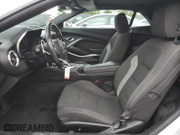 2020 Chevrolet Camaro 1LT z VIN 1G1FB3DS9L0106137, wystawiony jako Copart lot #59382905 z przebiegiem 70 676 mil mil oraz Szkoda całkowita • Salvage title. Historia ofert i sprzedaży dostępna na DreamBid. Obrazek 7.