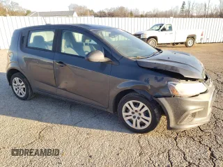 2020 Chevrolet Sonic LT z VIN 1G1JG6SB0L4117942, wystawiony jako Copart lot #45211285 z przebiegiem 88 597 mil mil oraz Szkoda całkowita • Salvage title. Historia ofert i sprzedaży dostępna na DreamBid. Obrazek 4.