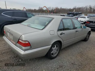 1999 Mercedes-Benz S 320/430/500 z VIN WDBGA33G8XA423093, wystawiony jako Copart lot #80673894 z przebiegiem 188 077 mil mil oraz Czysty tytuł • Clean title. Historia ofert i sprzedaży dostępna na DreamBid. Obrazek 3.