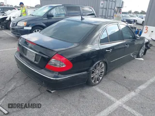 2007 Mercedes-Benz E 550 Sport with VIN WDBUF72X07A982649, listed as a IAAI auction lot 42125131 with Not provided miles and . Bid and sale history available at DreamBid. Image 4.