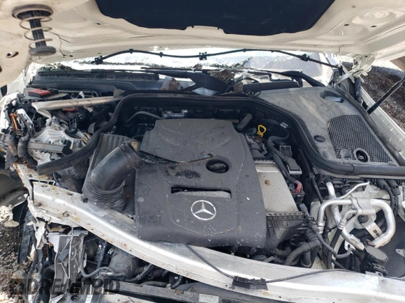 2017 Mercedes-Benz E 300 Luxury with VIN WDDZF4KB5HA017528, listed as a Copart auction lot 61452885 with 48,301 mi miles and Salvage title. Bid and sale history available at DreamBid. Image 11.