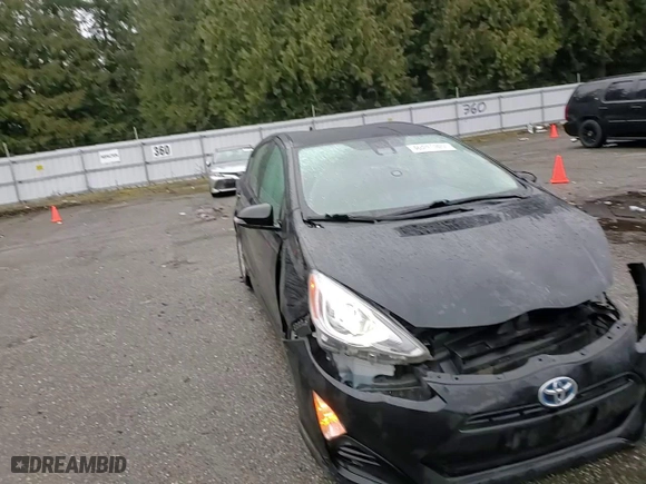 2017 Toyota Prius c One with VIN JTDKDTB3XH1593538, listed as a Copart auction lot 46897005 with 84,016 mi miles and Salvage Title. Bid and sale history available at carsss.com. Image 11.