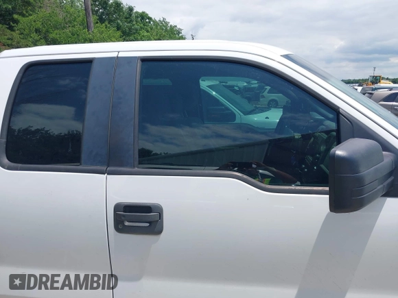 2011 Ford F-150 XL with VIN 1FTEX1CM0BFB83003, listed as a IAAI auction lot 42350229 with 216,007 mi miles and . Bid and sale history available at DreamBid. Image 13.