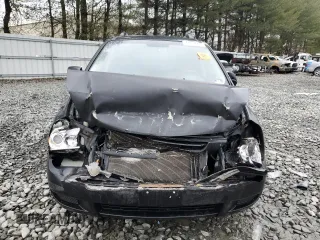 2009 Kia Sedona LX with VIN KNDMB233296320041, listed as a Copart auction lot 44970205 with 139,886 mi miles and Salvage Title. Bid and sale history available at carsss.com. Image 5.