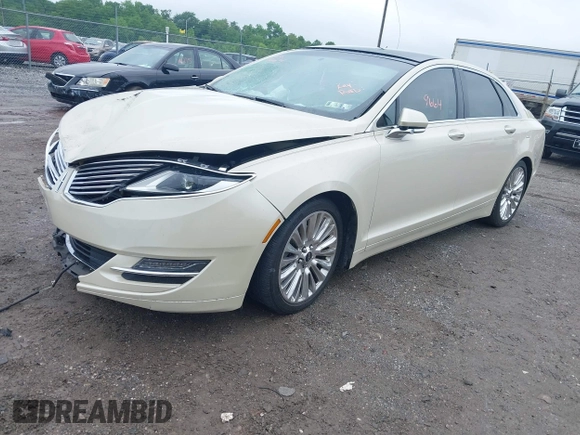 2015 Lincoln MKZ with VIN 3LN6L2JK9FR622100, listed as a IAAI auction lot 42269664 with 52,287 mi miles and . Bid and sale history available at DreamBid. Image 2.