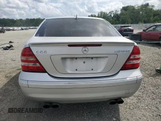 2006 Mercedes-Benz C 55 AMG with VIN WDBRF76J26F813052, listed as a Copart auction lot 60966805 with 145,472 mi miles and Salvage title. Bid and sale history available at DreamBid. Image 6.