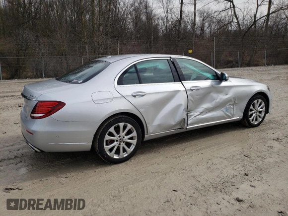 2019 Mercedes-Benz E-Class E 300 with VIN WDDZF4KB6KA635108, listed as a Copart auction lot 46332035 with 71,417 mi miles and Salvage Title. Bid and sale history available at carsss.com. Image 3.