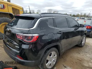 2022 Jeep Compass Latitude with VIN 3C4NJCBB8NT109576, listed as a Copart auction lot 47607294 with 28,863 mi miles and Salvage Title. Bid and sale history available at carsss.com. Image 3.