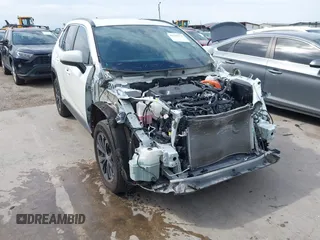 2022 Toyota RAV4 Hybrid SE с VIN 4T3T6RFV4NU065150, выставлен на аукционе IAAI как лот 42166772 с пробегом 69 868 миль миль и . История ставок и продаж доступна на DreamBid. Изображение 1.