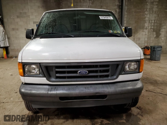 2004 Ford Econoline Cargo z VIN 1FTNE24LX4HA23218, wystawiony jako Copart lot #57945815 z przebiegiem 174 938 mil mil oraz Szkoda całkowita • Salvage title. Historia ofert i sprzedaży dostępna na DreamBid. Obrazek 5.