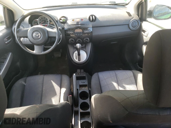 2011 Mazda 2 Sport z VIN JM1DE1HZXB0105062, wystawiony jako Copart lot #57248745 z przebiegiem 176 864 mil mil oraz Czysty tytuł • Clean title. Historia ofert i sprzedaży dostępna na DreamBid. Obrazek 8.