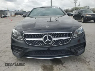 2018 Mercedes-Benz E 400 z VIN WDD1K6FB7JF053907, wystawiony jako Copart lot #49789705 z przebiegiem 67 807 mil mil oraz Czysty tytuł • Clean title. Historia ofert i sprzedaży dostępna na DreamBid. Obrazek 5.
