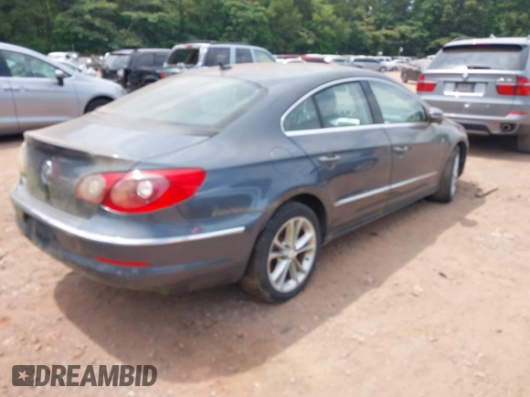2009 Volkswagen CC Luxury z VIN WVWHL73C09E531918, wystawiony jako IAAI lot #42433505 z przebiegiem 223 692 mil mil oraz . Historia ofert i sprzedaży dostępna na DreamBid. Obrazek 4.