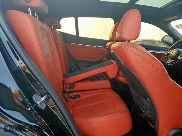 2018 BMW X2 sDrive28i z VIN WBXYJ3C3XJEJ75614, wystawiony jako Copart lot #57208145 z przebiegiem 94 014 mil mil oraz Tytuł czysty. Historia ofert i sprzedaży dostępna na DreamBid. Obrazek 10.