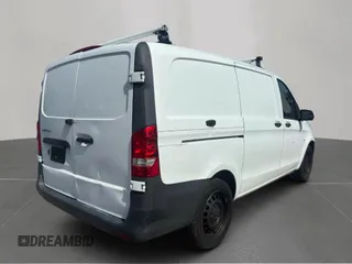 2017 Mercedes-Benz Metris Cargo z VIN WD3PG2EAXH3283888, wystawiony jako Copart lot #66764295 z przebiegiem 82 230 mil mil oraz Czysty tytuł • Clean title. Historia ofert i sprzedaży dostępna na DreamBid. Obrazek 4.