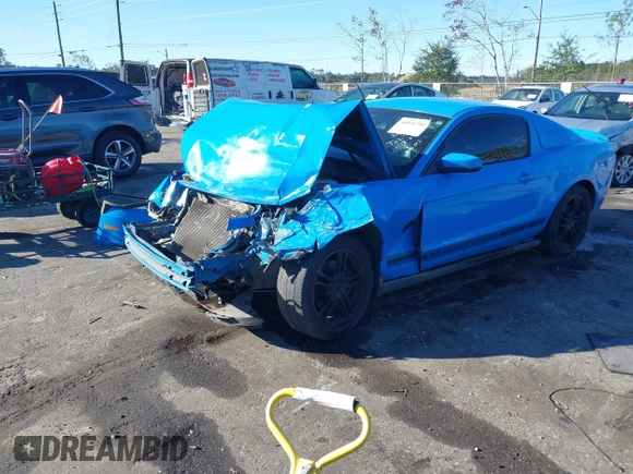 2012 Ford Mustang V6 Premium with VIN 1ZVBP8AM2C5233385, listed as a IAAI auction lot 40926705 with Not Provided miles. Bid and sale history available at carsss.com. Image 17.