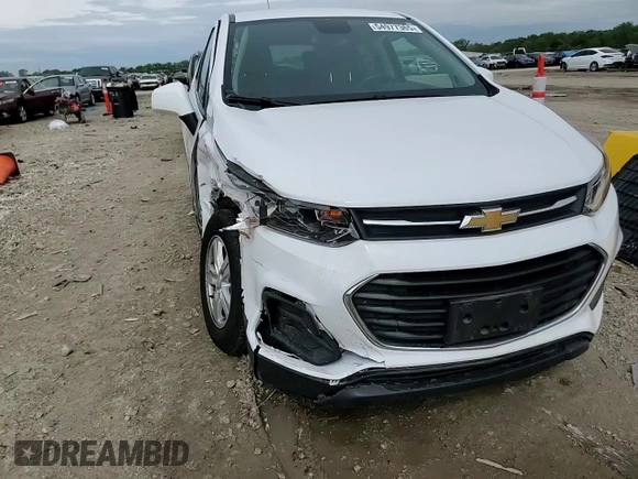 2020 Chevrolet Trax LS z VIN 3GNCJKSB2LL119140, wystawiony jako Copart lot #54977365 z przebiegiem 60 697 mil mil oraz Szkoda całkowita • Salvage title. Historia ofert i sprzedaży dostępna na DreamBid. Obrazek 14.