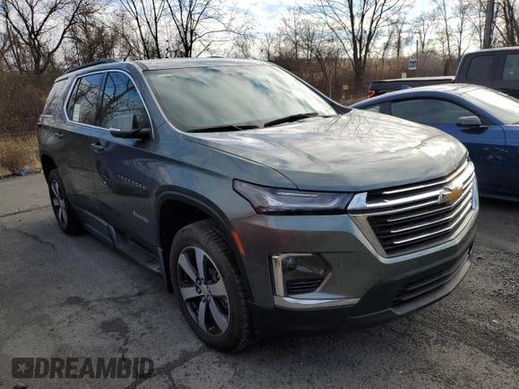 2022 Chevrolet Traverse LT Leather with VIN 1GNERHKW9NJ105351, listed as a Copart auction lot 83331064 with 25,013 mi miles and Salvage Title. Bid and sale history available at carsss.com. Image 4.