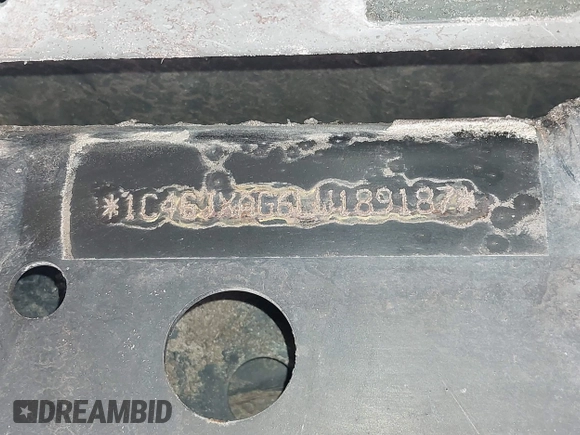 2020 Jeep Wrangler Sport S with VIN 1C4GJXAG6LW189187, listed as a IAAI auction lot 40280437 with Not provided miles and . Bid and sale history available at DreamBid. Image 9.