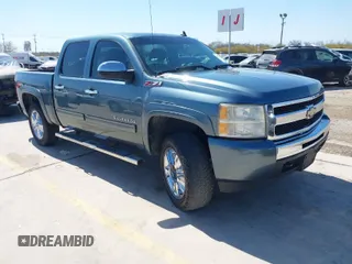 2010 Chevrolet Silverado 1500 LT with VIN 3GCRKSE33AG251396, listed as a IAAI auction lot 41773362 with 176,979 mi miles and . Bid and sale history available at DreamBid. Image 1.