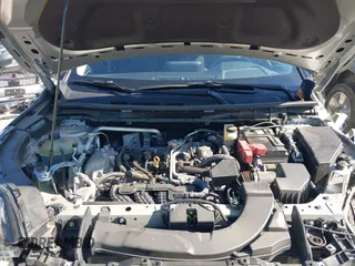2024 Mitsubishi Outlander ES z VIN JA4J3UA8XRZ015082, wystawiony jako IAAI lot #42244407 z przebiegiem 18 885 mil mil oraz . Historia ofert i sprzedaży dostępna na DreamBid. Obrazek 10.